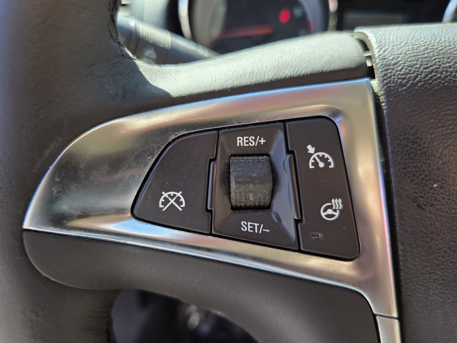 Used 2013 Buick Regal Premium image 28