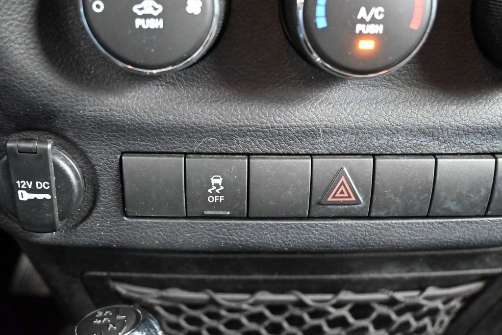 Used 2017 Jeep Wrangler Unlimited Sport w/ Connectivity Group image 20