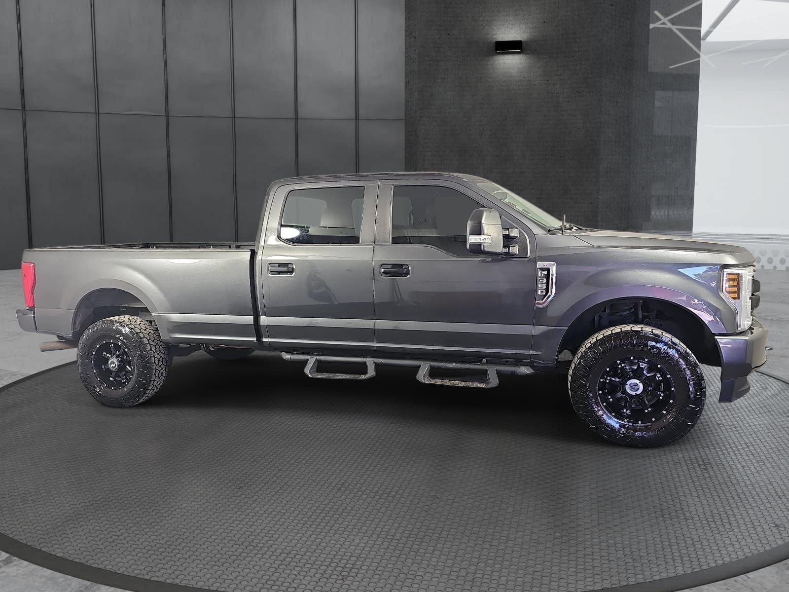 Used 2018 Ford F350 XL w/ Power Equipment Group AWD/4WD image 4