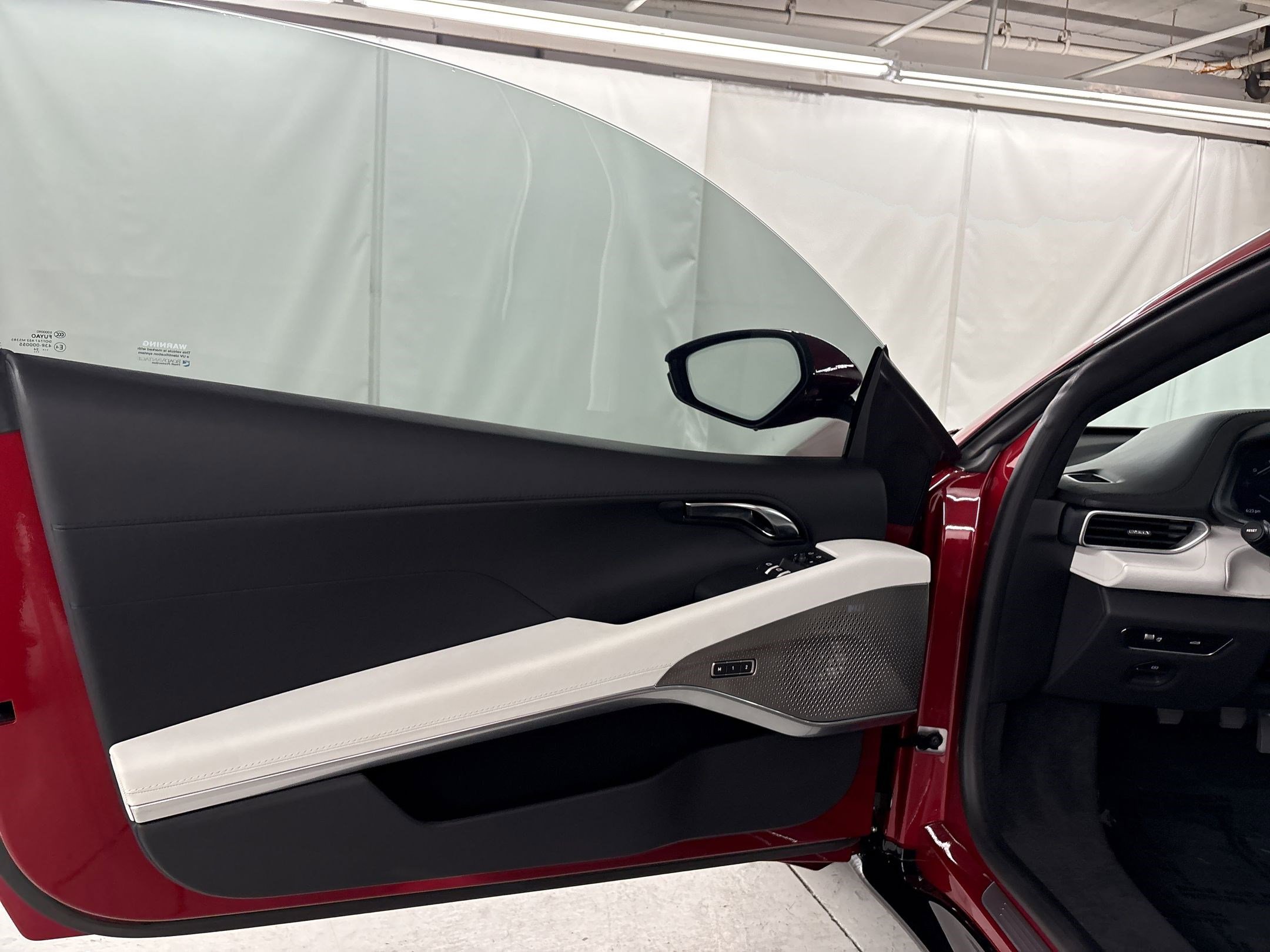 Used 2025 Lotus Emira RWD image 21