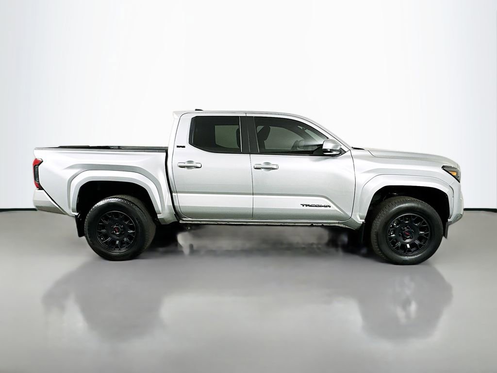 Certified 2024 Toyota Tacoma SR5 image 4