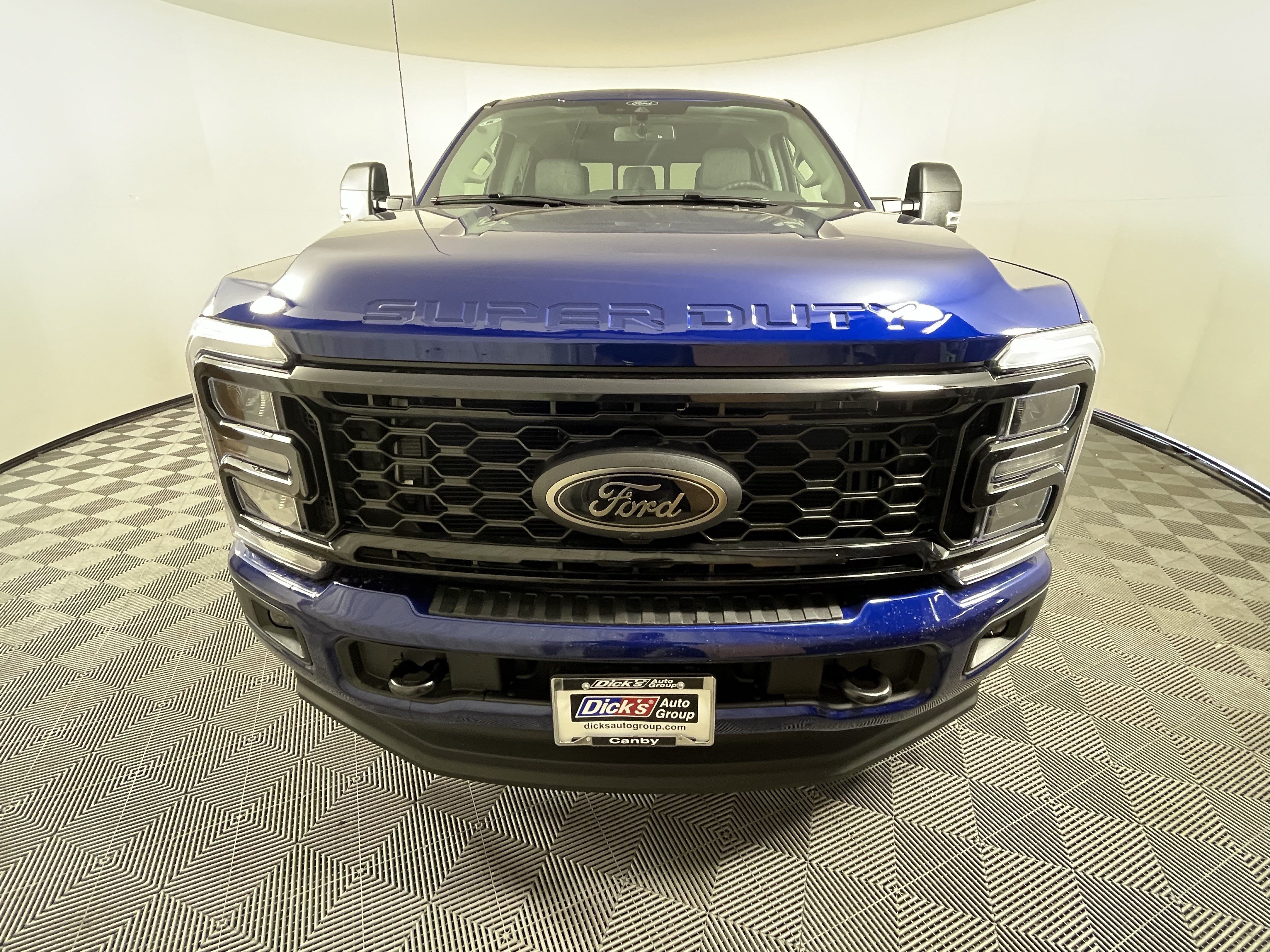 New 2026 Ford F250 XLT w/ XLT Premium Package AWD/4WD image 8