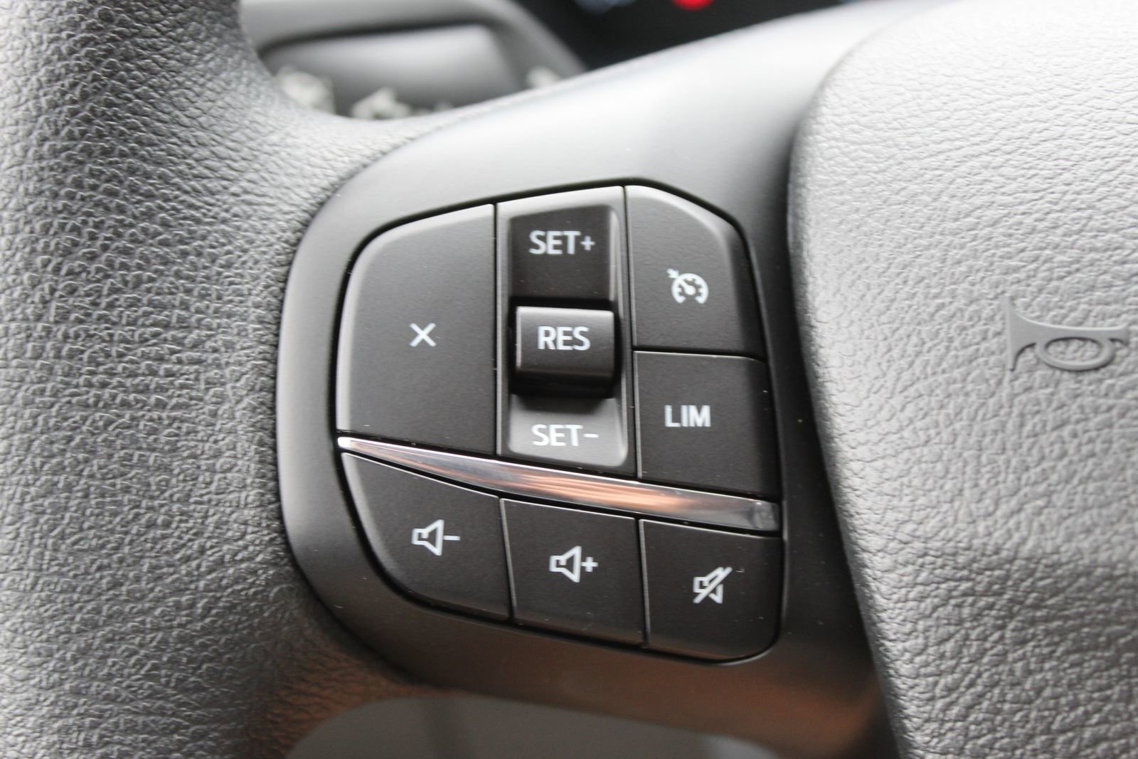 New 2025 Ford Transit 250 148 Medium Roof Extended AWD w/ Load Area Protection Package image 18