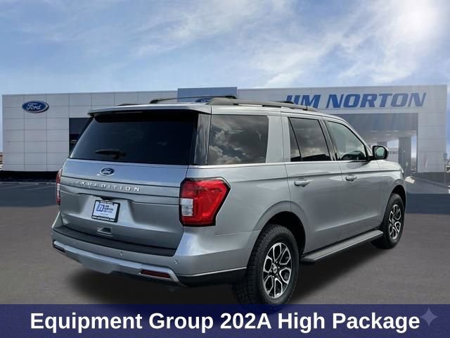 Used 2024 Ford Expedition XLT AWD/4WD image 4