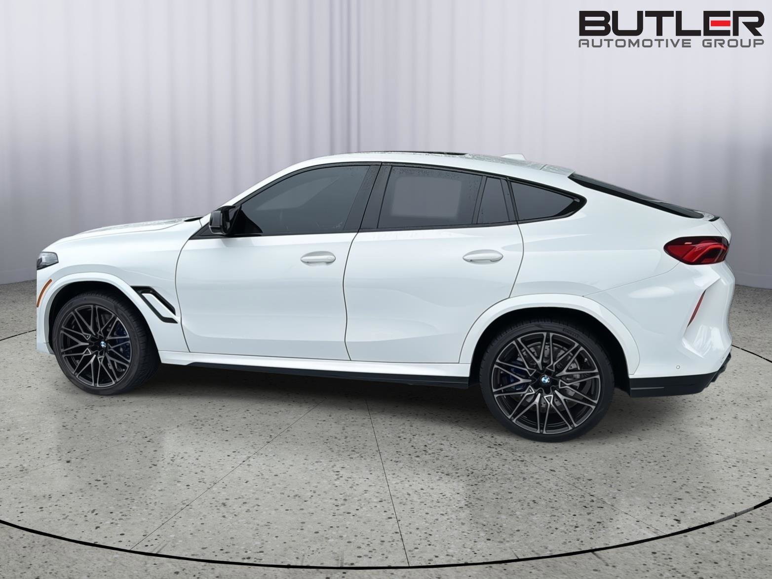 Used 2024 BMW X6 M Competition w/ Executive Package image 3