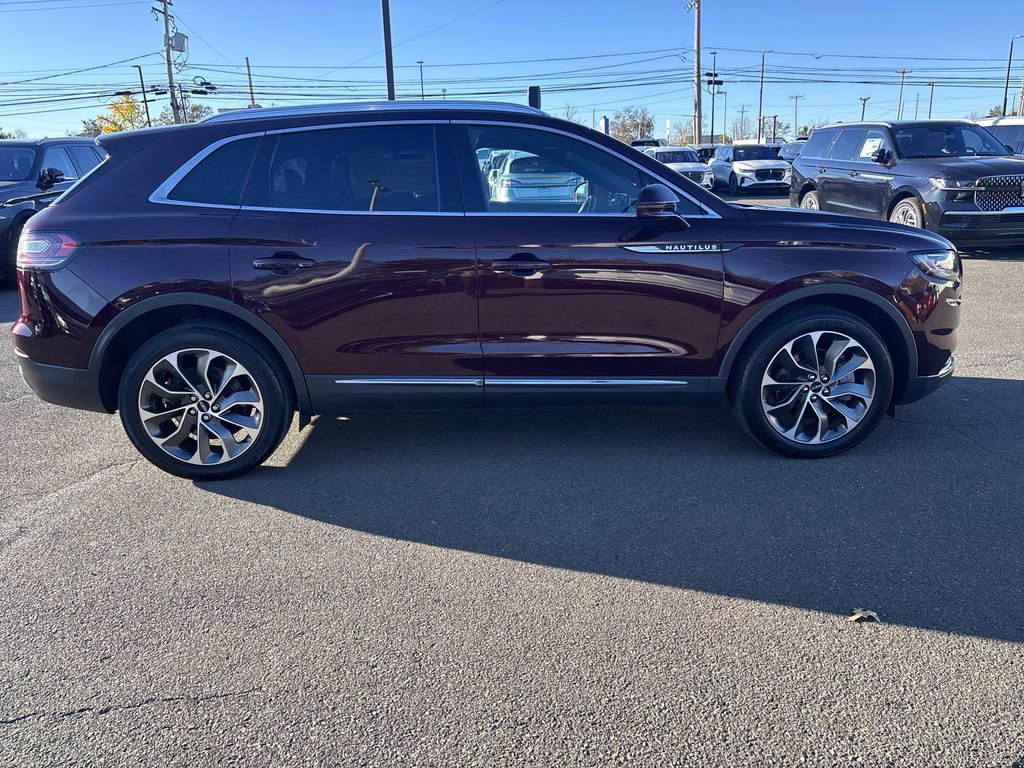 Certified 2021 Lincoln Nautilus Reserve w/ Cargo Utility Package image 5