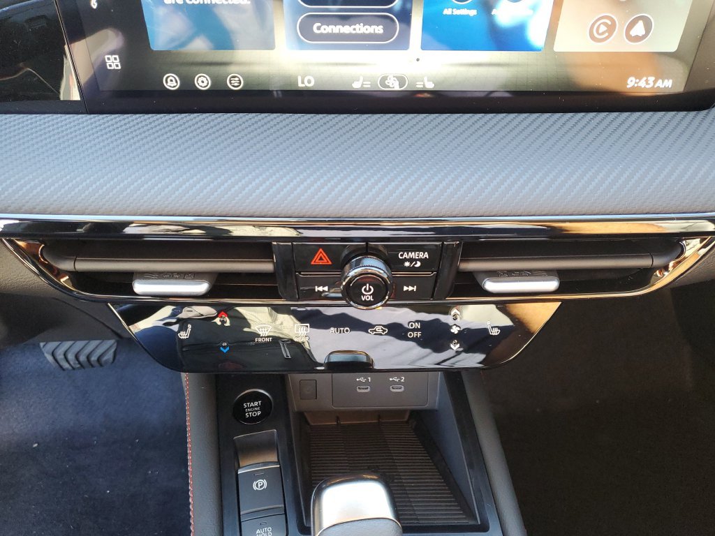 New 2027 Nissan Kicks SR w/ Cold Weather Package FWD image 30
