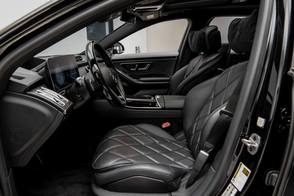 Used 2024 Mercedes-Benz Maybach S 680 4MATIC image 9