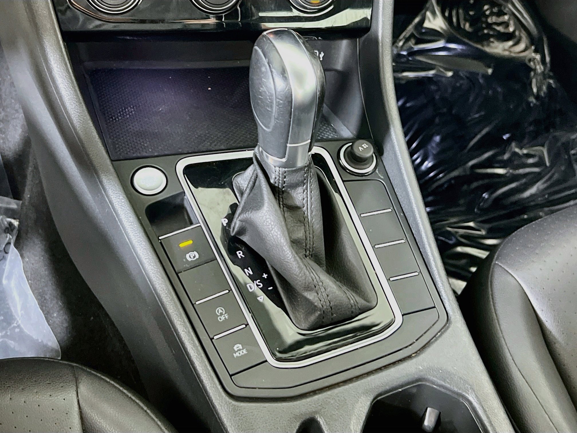 Used 2019 Volkswagen Jetta SEL image 16