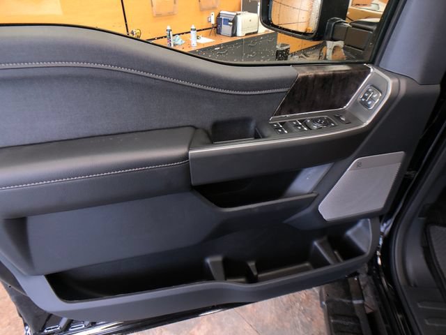 New 2026 Ford F250 Lariat w/ Black Appearance Package AWD/4WD image 12