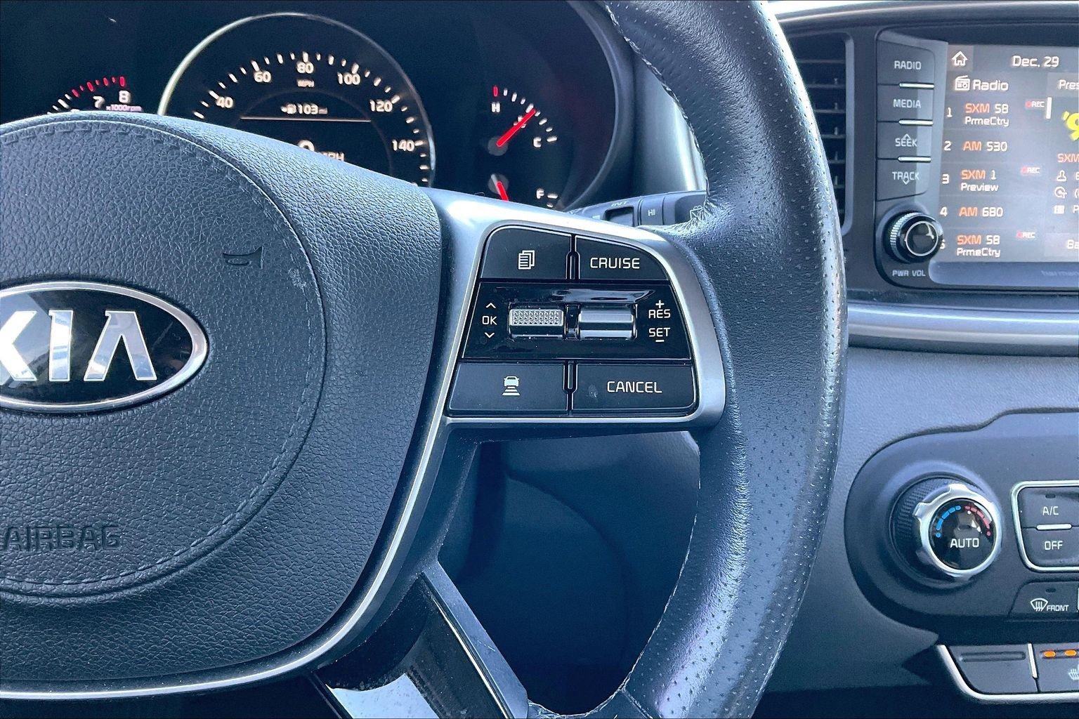 Used 2019 Kia Sorento SX image 12