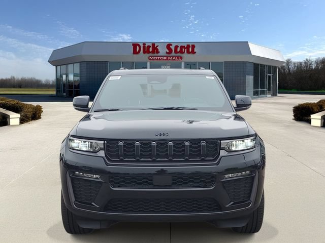 New 2026 Jeep Grand Cherokee Limited w/ Limited Altitude Package AWD/4WD image 2