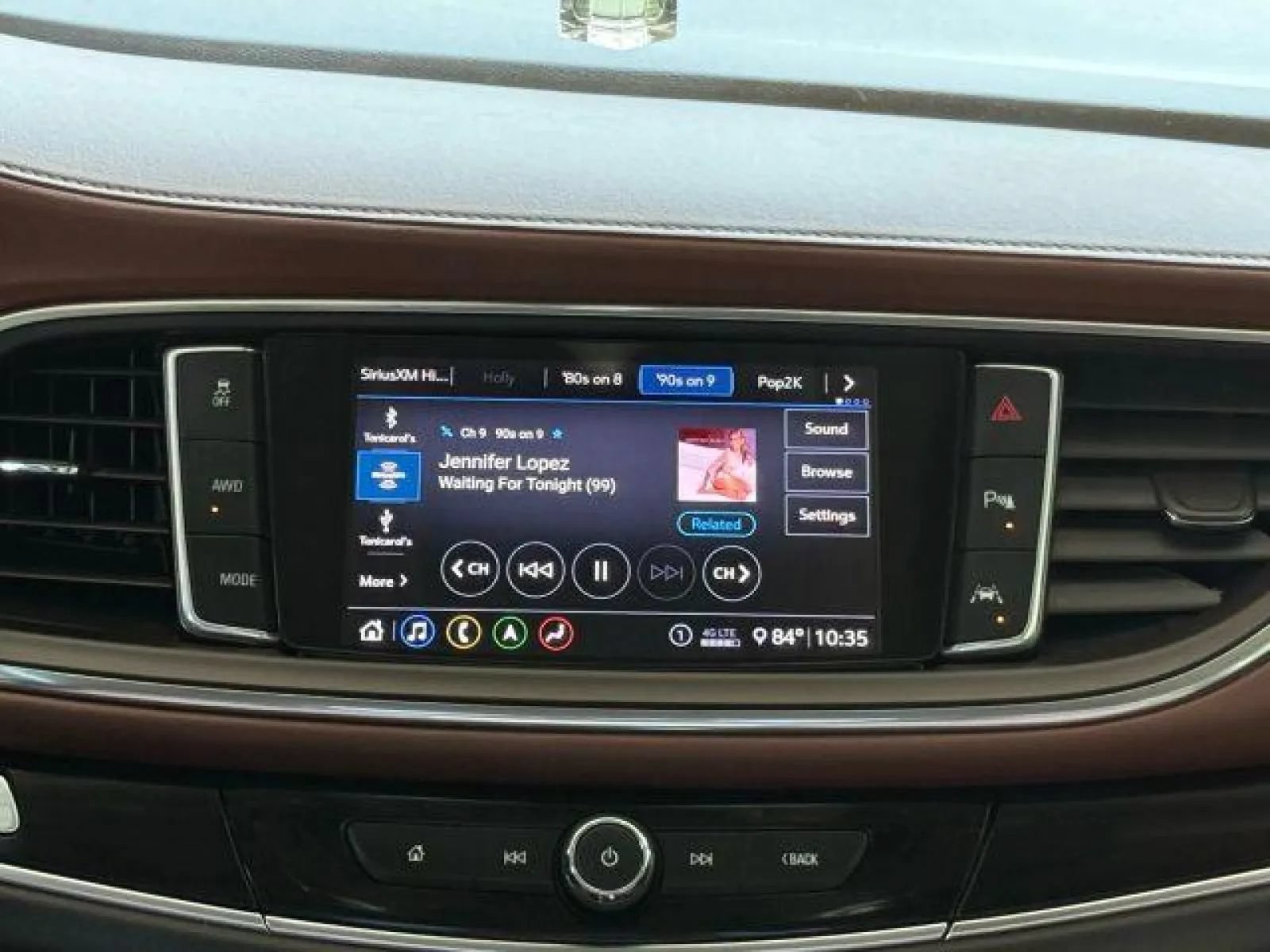 Used 2021 Buick Enclave Avenir w/ Avenir Technology Package AWD/4WD image 29