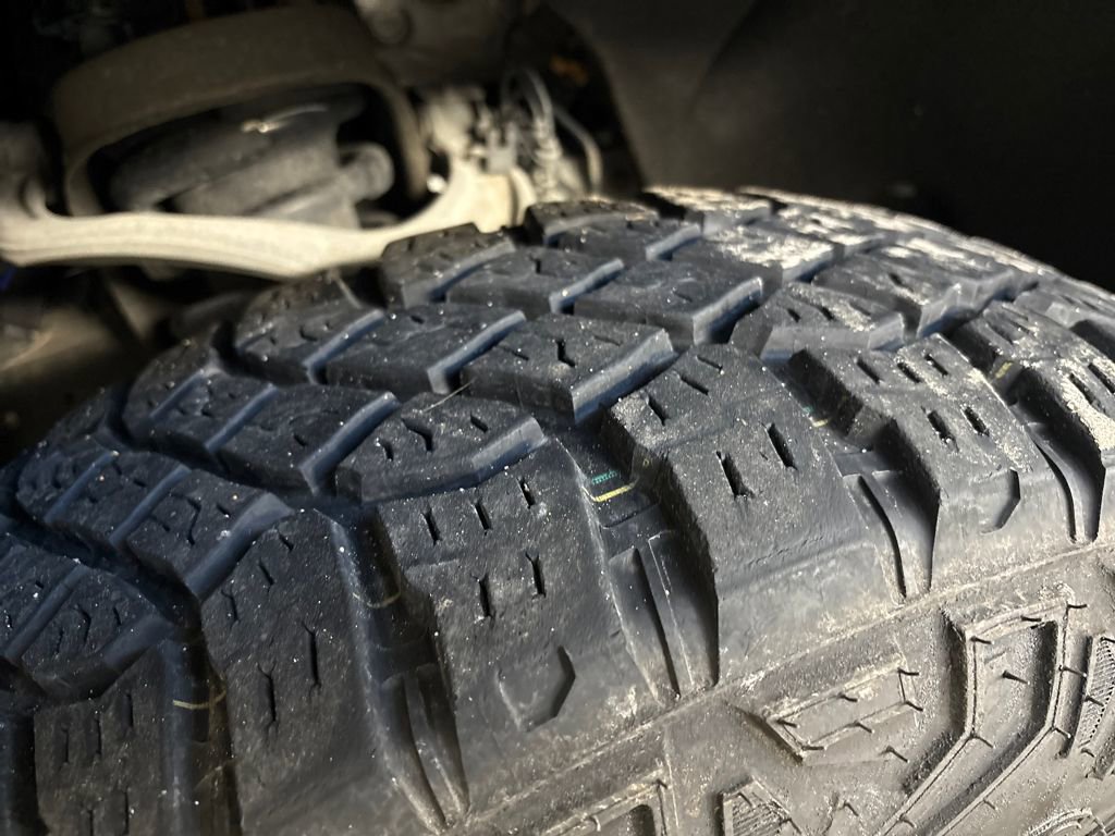 Used 2023 GMC Sierra 1500 AT4X image 29