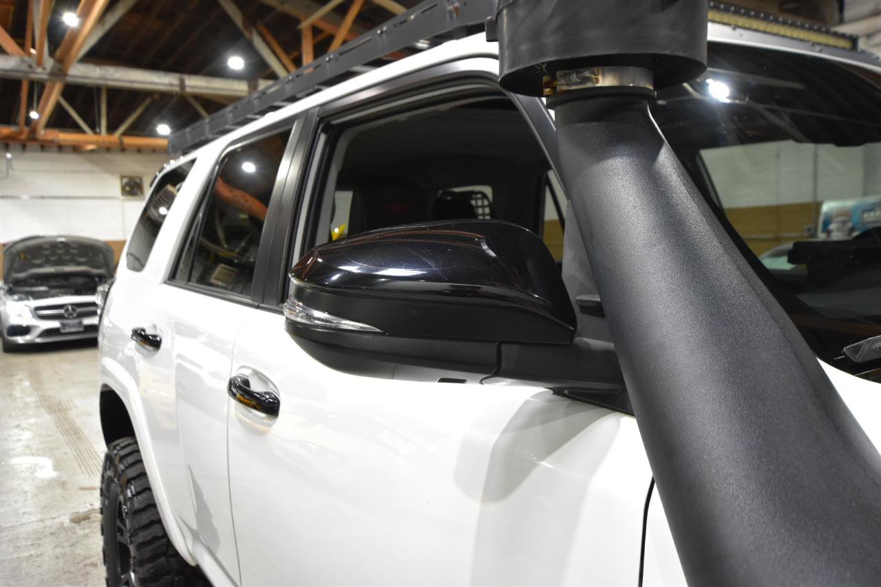 Used 2021 Toyota 4Runner Venture w/ Moonroof Package AWD/4WD image 70