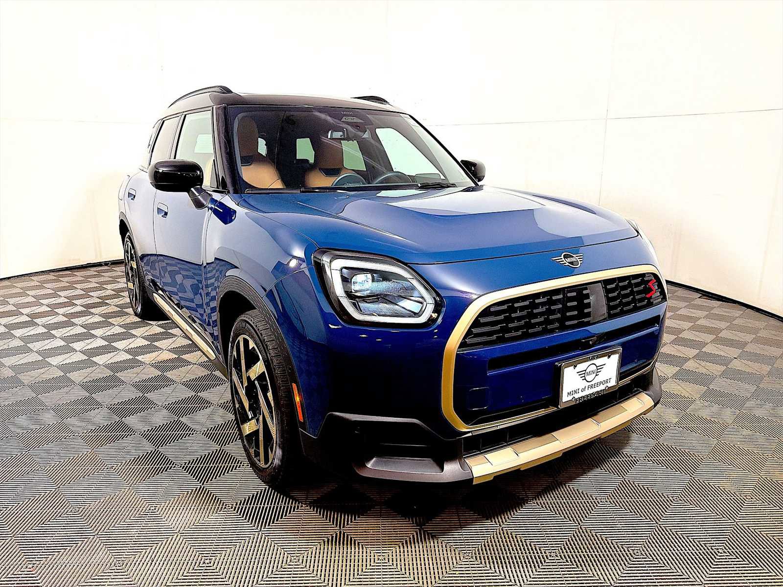 Used 2025 MINI Cooper Countryman S image 2