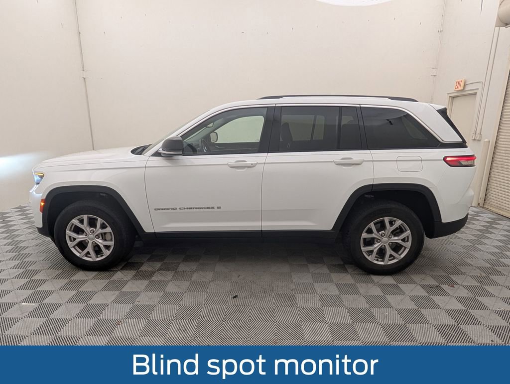 Used 2022 Jeep Grand Cherokee Limited image 11