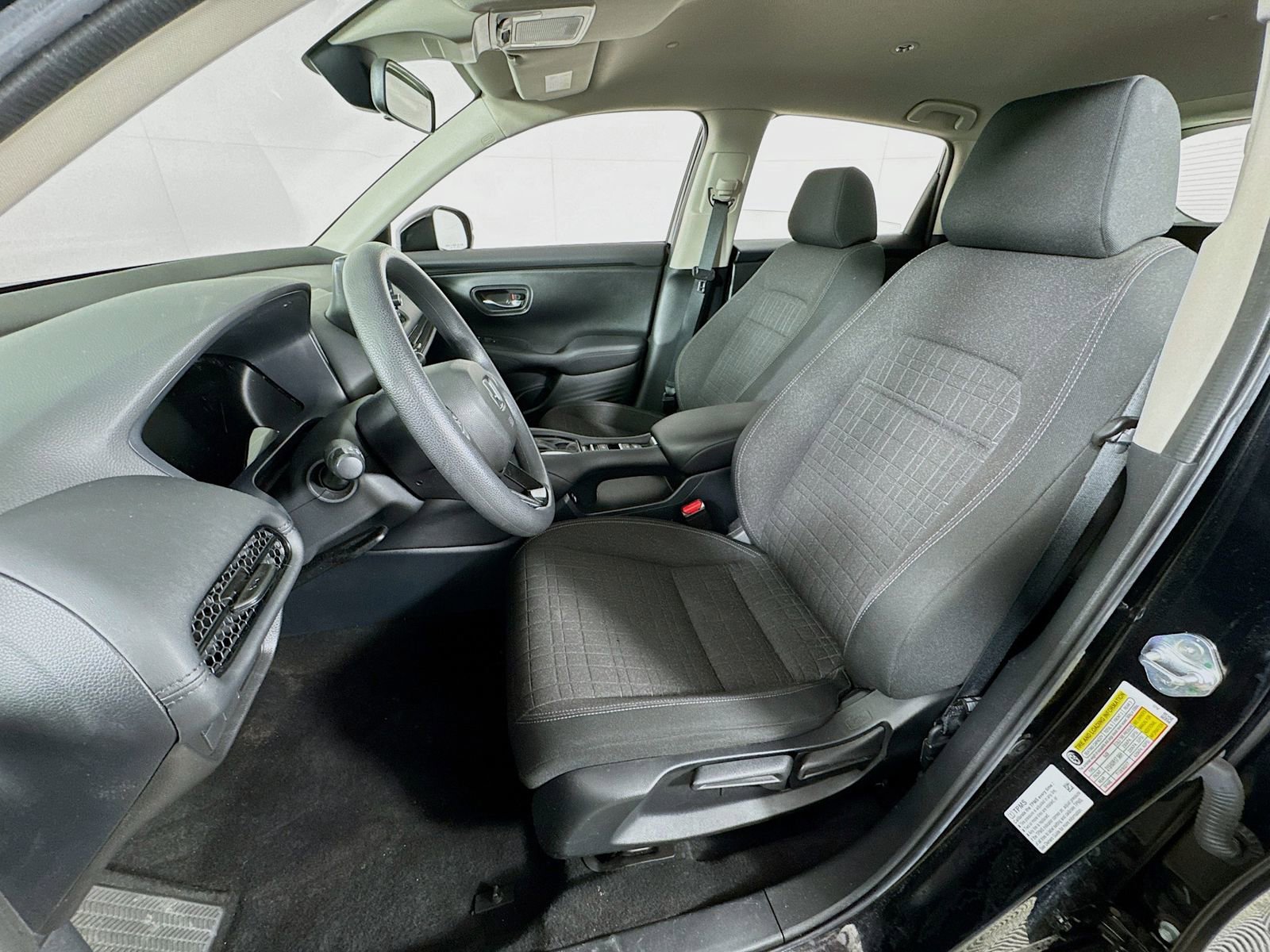 Certified 2023 Honda HR-V LX image 11