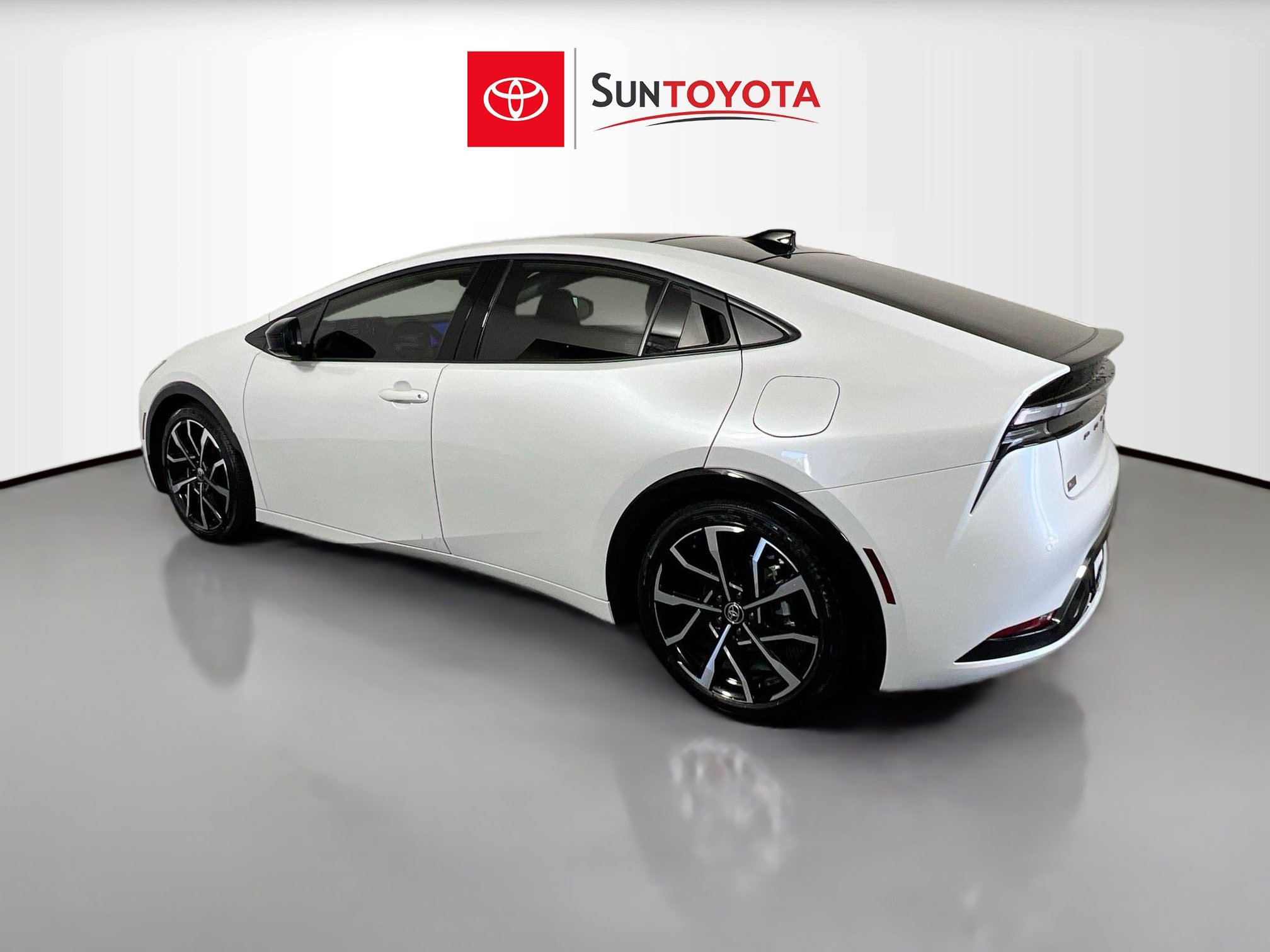 Used 2024 Toyota Prius Prime image 6