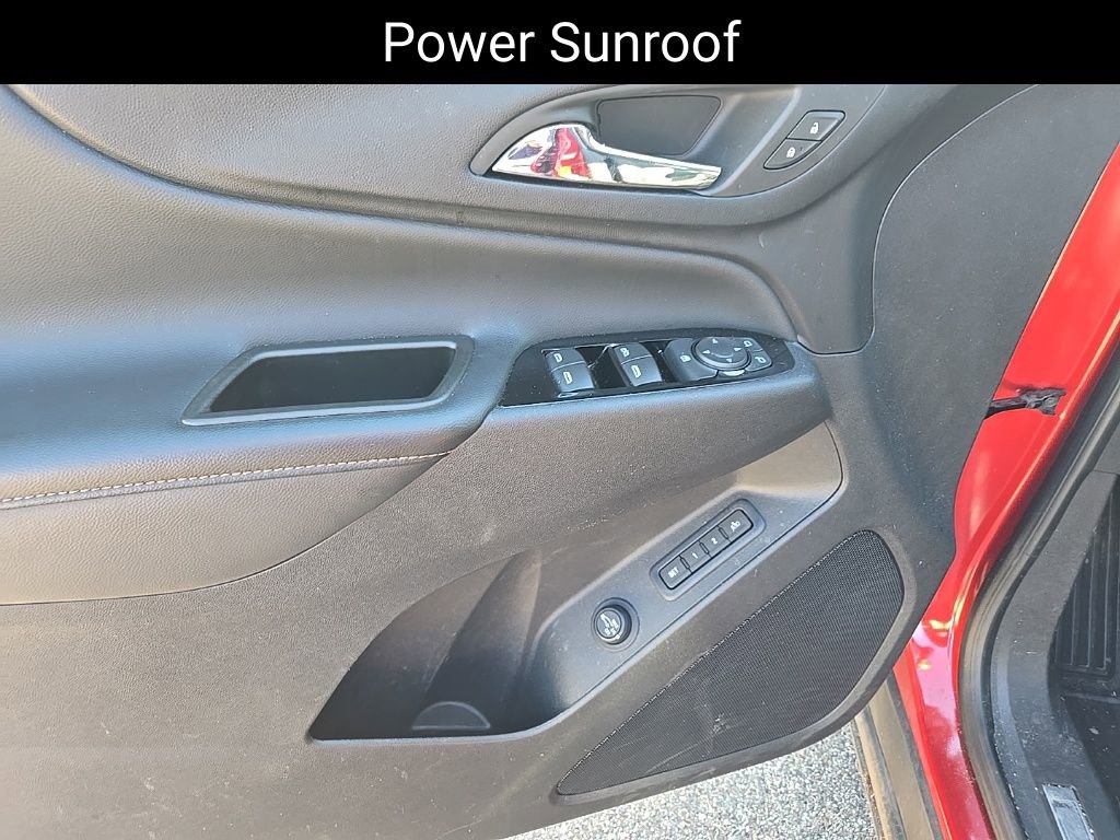 Used 2023 Chevrolet Equinox Premier image 13