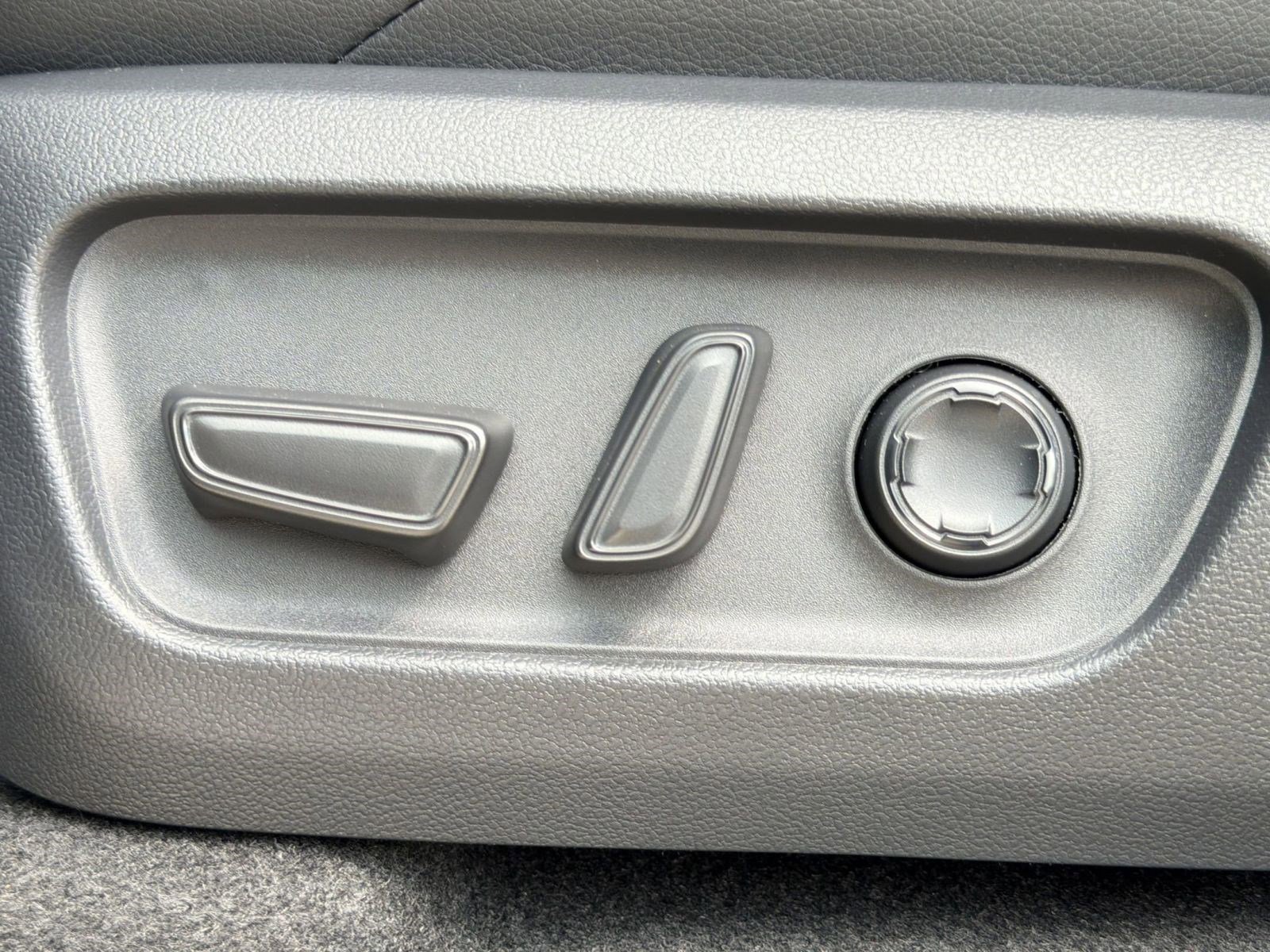 New 2026 Toyota 4Runner 4WD image 13