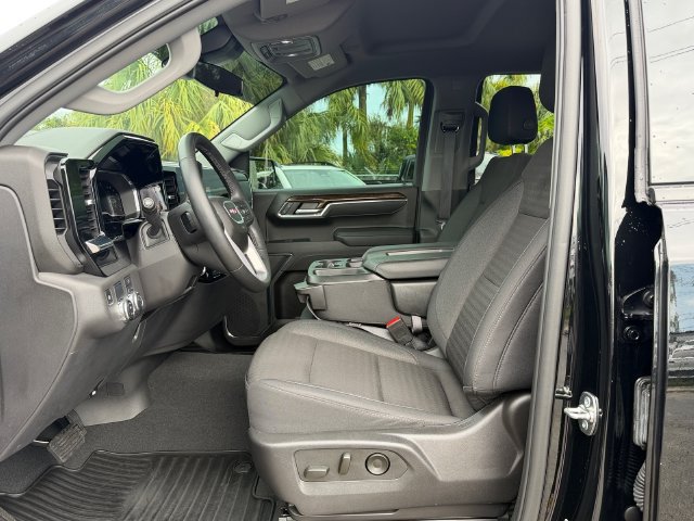 Certified 2025 GMC Sierra 1500 Elevation RWD image 10