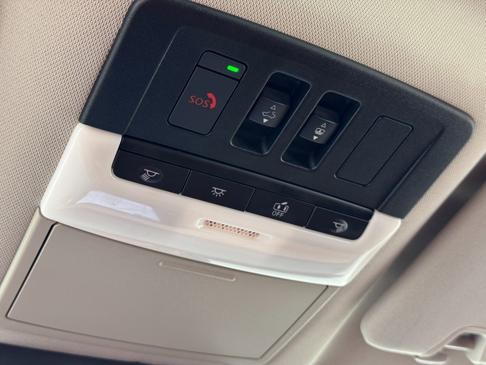 Used 2023 Nissan Pathfinder Platinum image 33