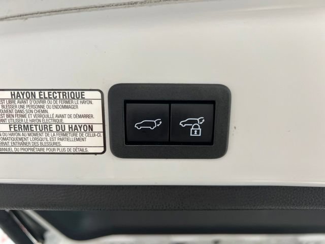 Used 2023 Toyota Corolla Cross XLE w/ Convenience Package FWD image 8