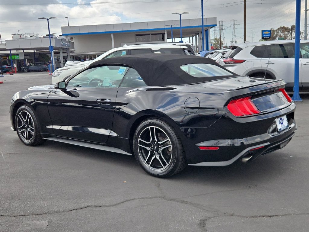 Used 2022 Ford Mustang Premium RWD image 29