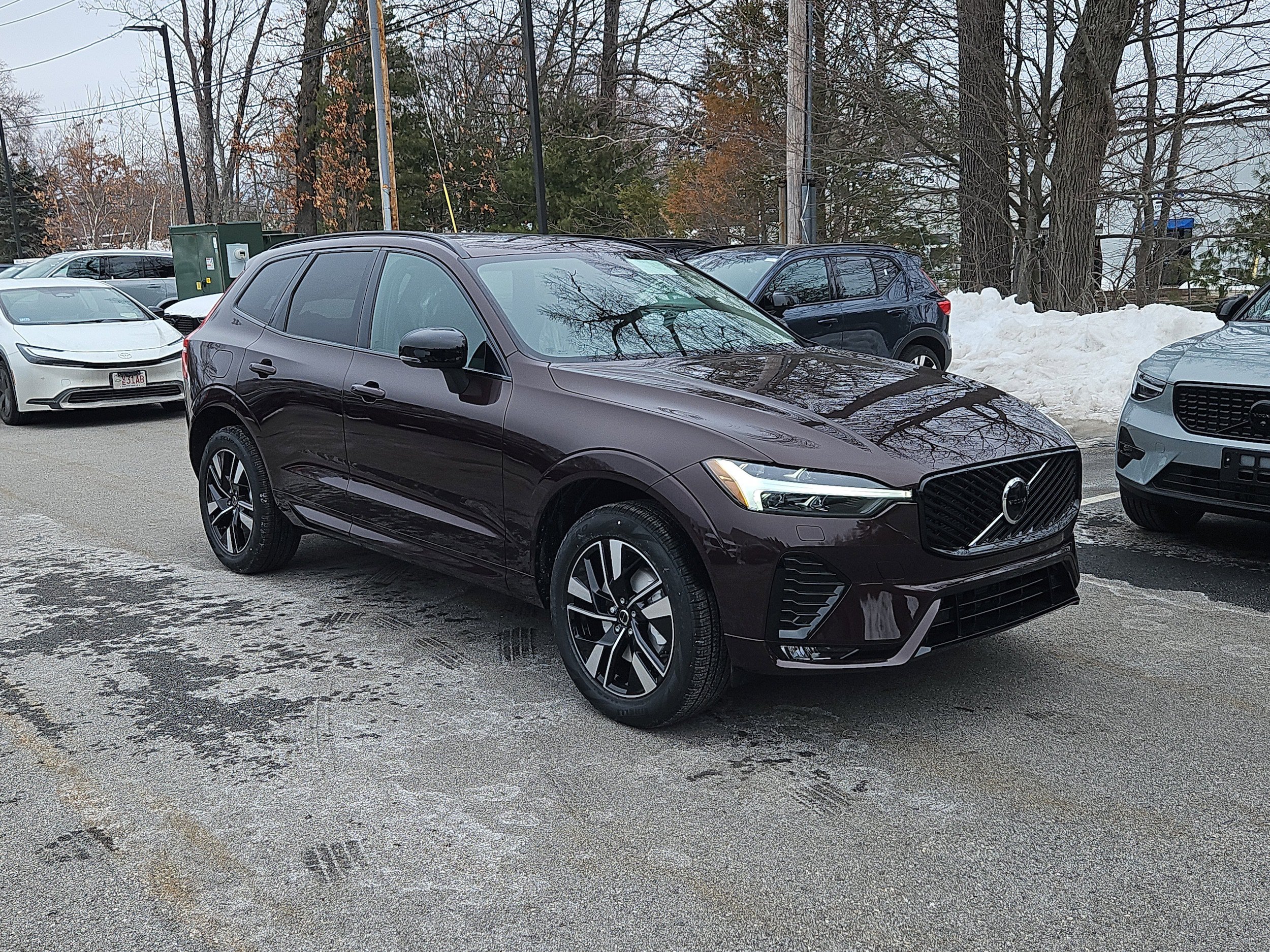 New 2026 Volvo XC60 B5 Core w/ Protection Package Premier AWD/4WD image 1