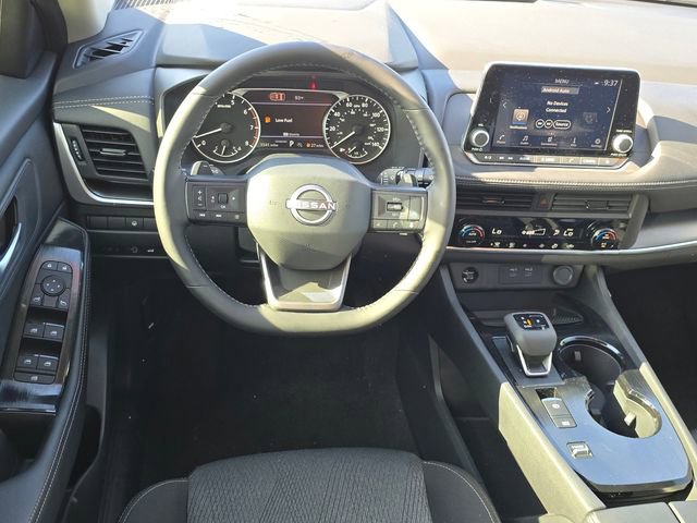Certified 2026 Nissan Rogue SV FWD image 12