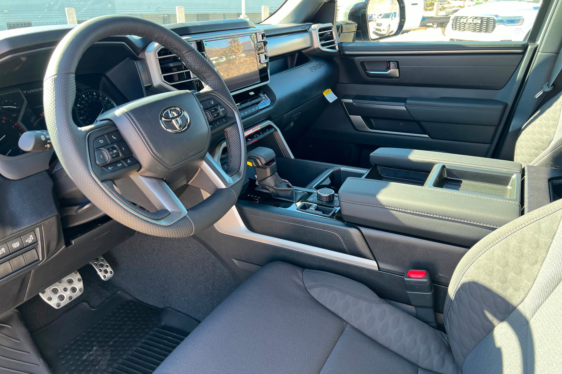New 2026 Toyota Tundra SR5 AWD/4WD image 15