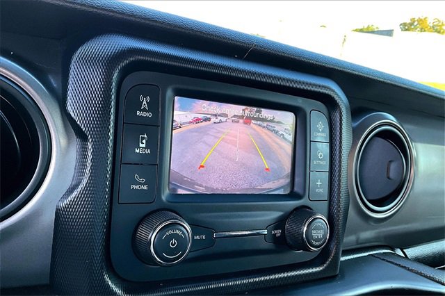 Used 2021 Jeep Wrangler Sport image 13