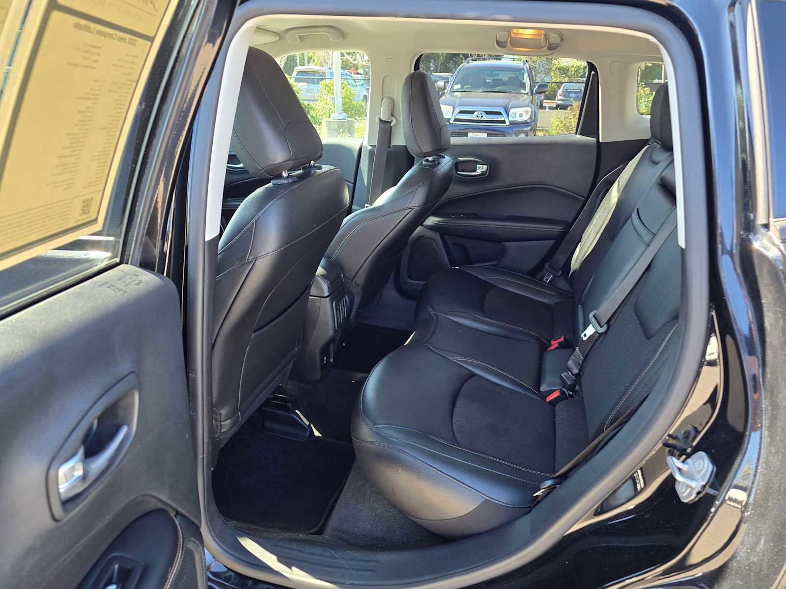 Used 2020 Jeep Compass Latitude image 18