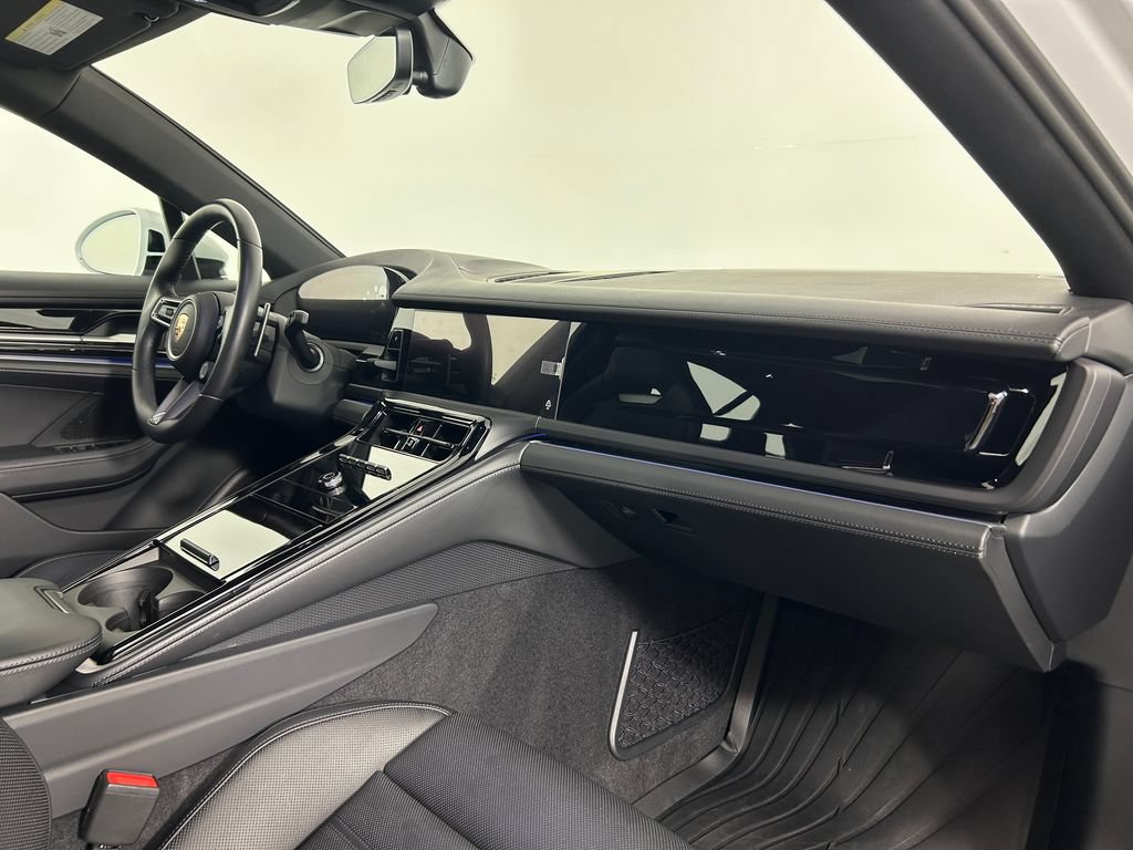 Certified 2024 Porsche Panamera 4 AWD/4WD image 22