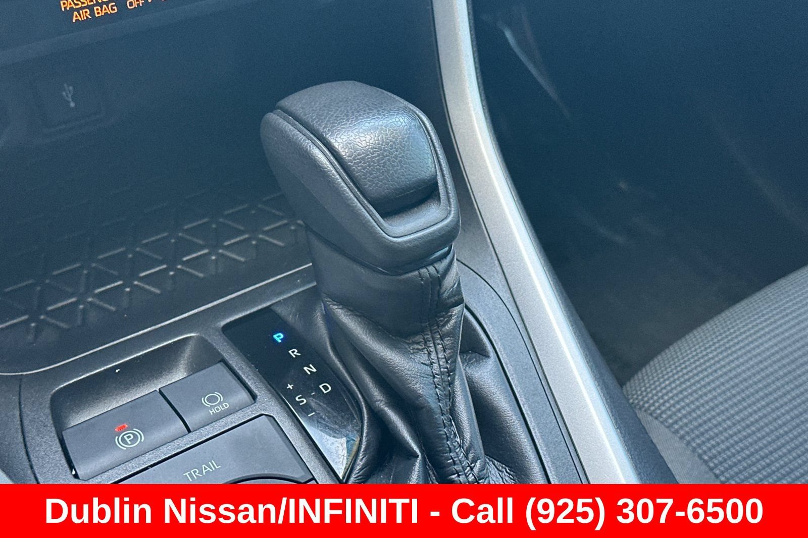 Used 2022 Toyota RAV4 LE AWD/4WD image 35