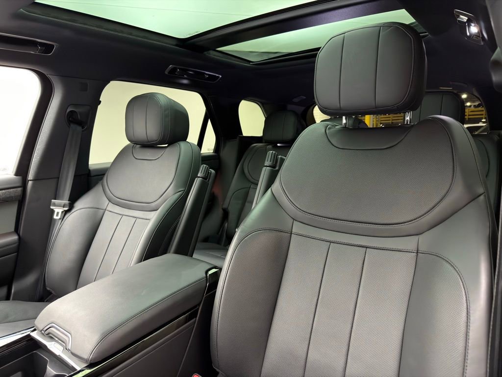 Certified 2024 Land Rover Range Rover Sport SE image 10