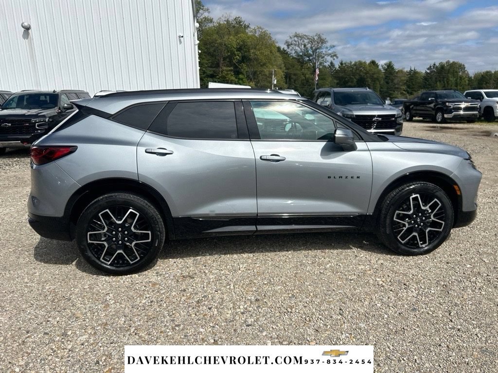Used 2025 Chevrolet Blazer RS w/ Driver Confidence II Package AWD/4WD image 6