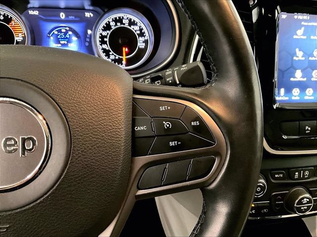 Used 2020 Jeep Cherokee Limited AWD/4WD image 18
