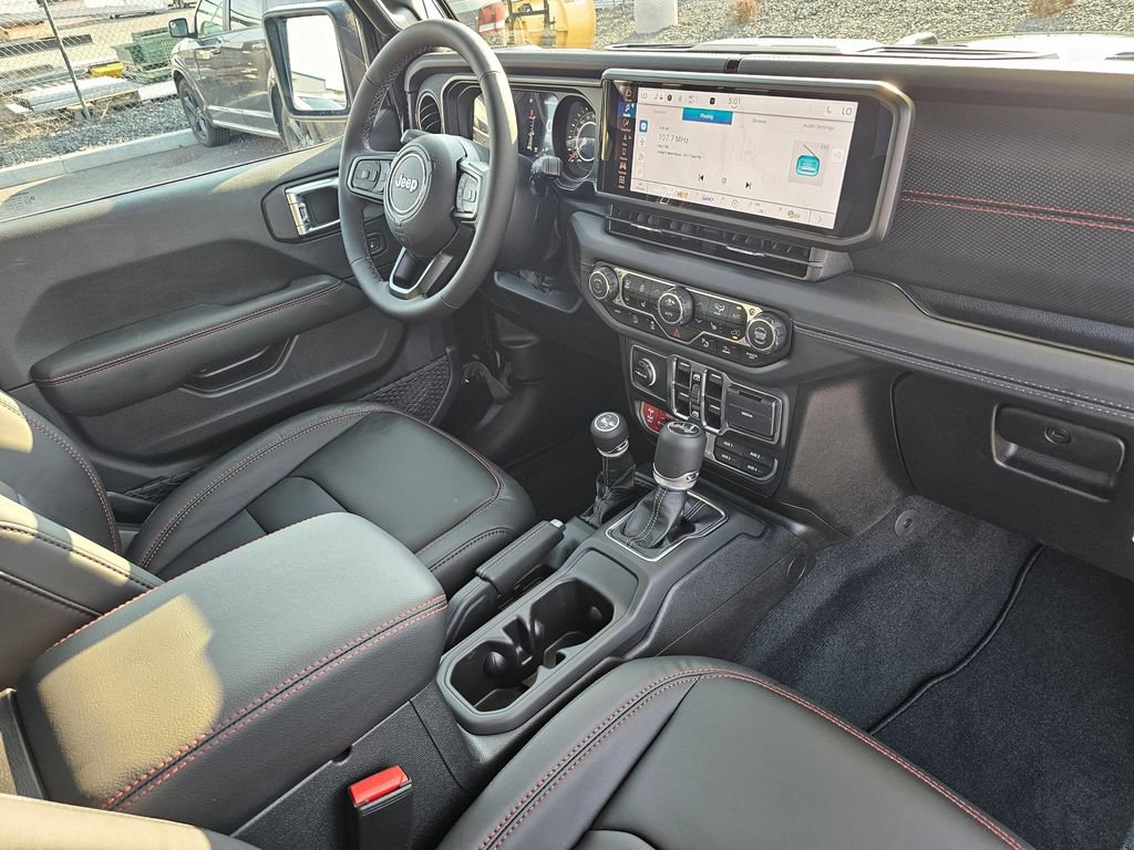 New 2025 Jeep Wrangler Unlimited Rubicon AWD/4WD image 16