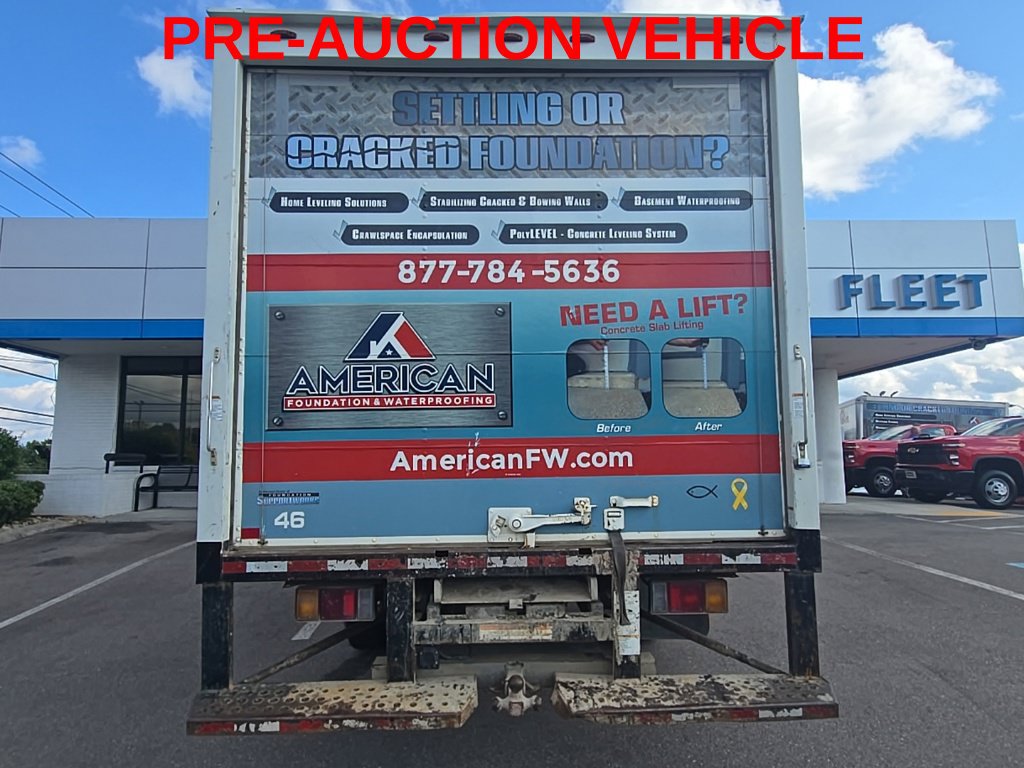 Used 2016 Isuzu NPR RWD image 4
