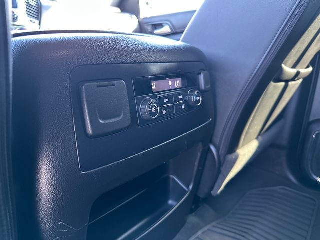 Used 2018 Chevrolet Tahoe LT w/ Luxury Package RWD image 26