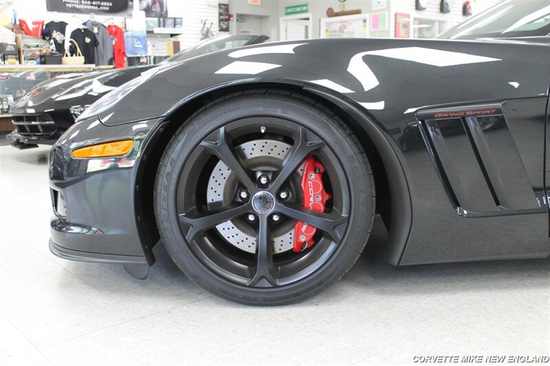 Used 2012 Chevrolet Corvette Grand Sport w/ 3LT Preferred Equipment Group RWD image 13