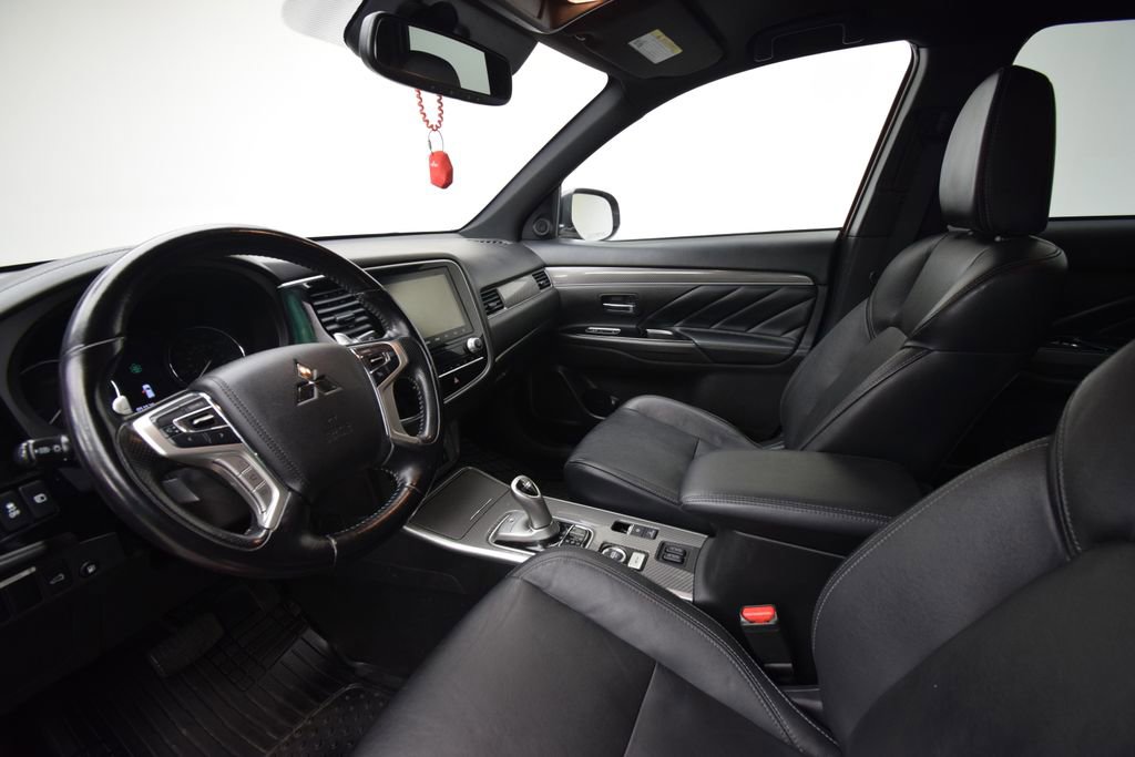 Used 2020 Mitsubishi Outlander SEL image 7