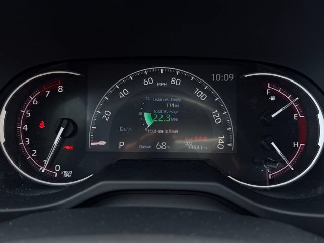 Used 2023 Toyota RAV4 LE AWD/4WD image 29