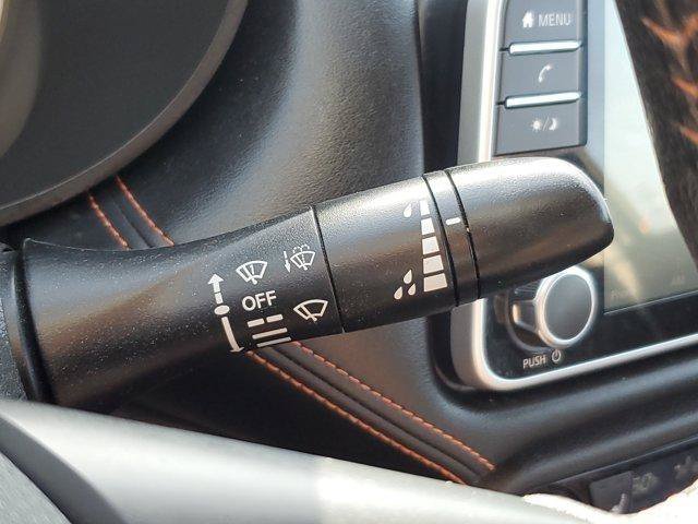 Used 2020 Nissan Versa SR w/ Convenience Package FWD image 21