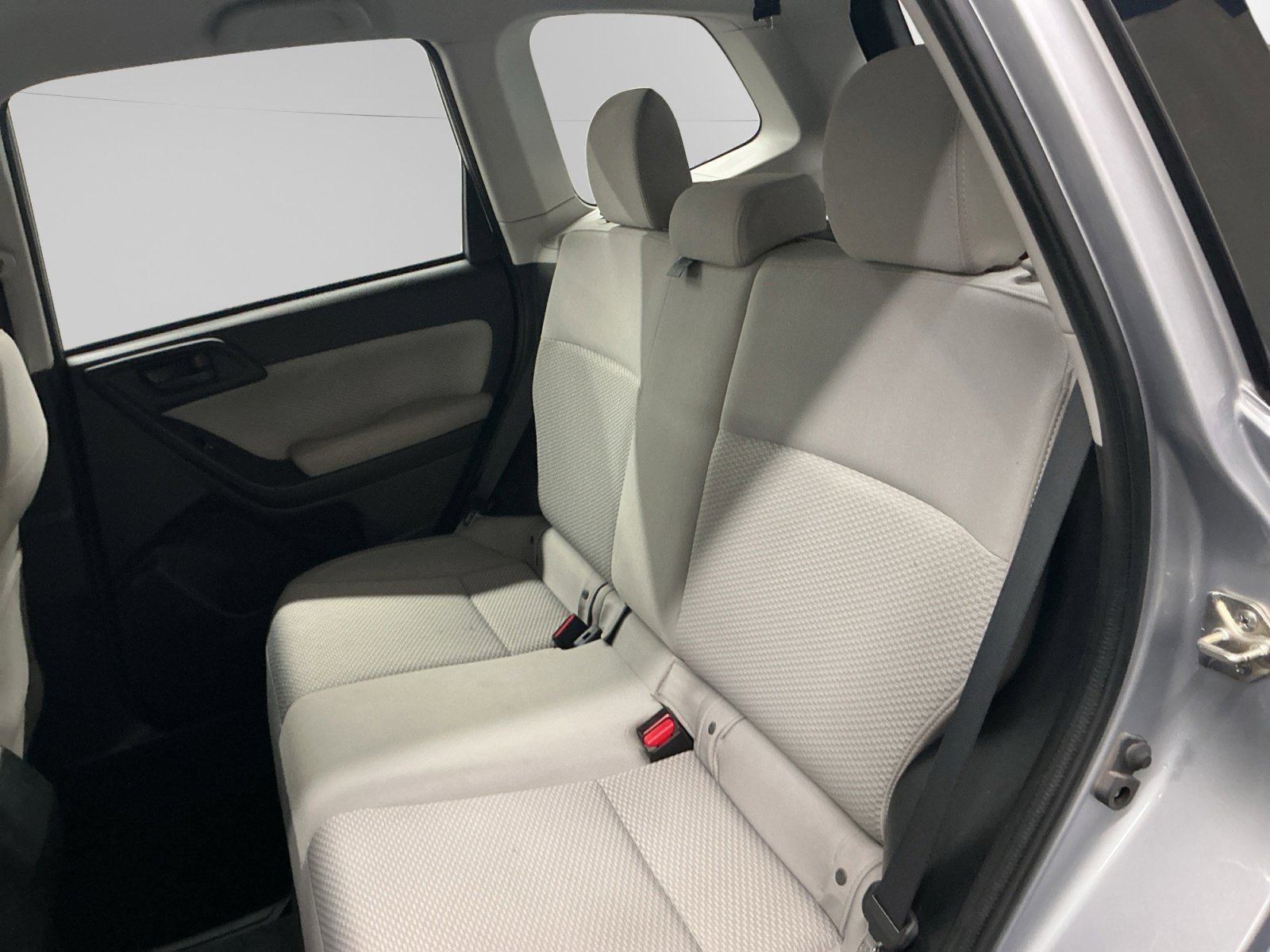 Used 2018 Subaru Forester 2.5i w/ Alloy Wheel Package image 13