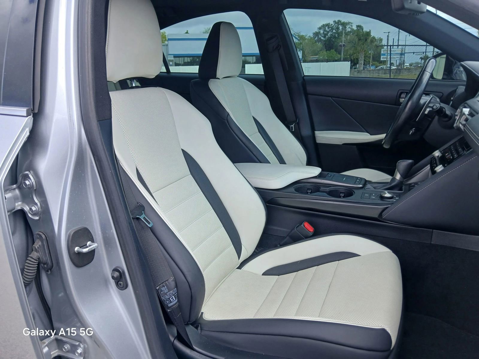 Used 2021 Lexus IS 350 F Sport RWD image 19