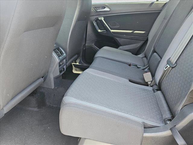 Used 2021 Volkswagen Tiguan S FWD image 17
