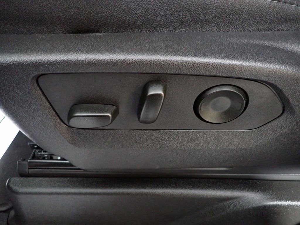 Used 2025 Chevrolet Tahoe Z71 image 25